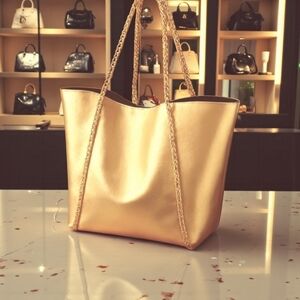 PHASE 3 NORDSTROM ROSE GOLD METALLIC CHAIN TOTE LARGE HOLIDAY PARTY SEASON